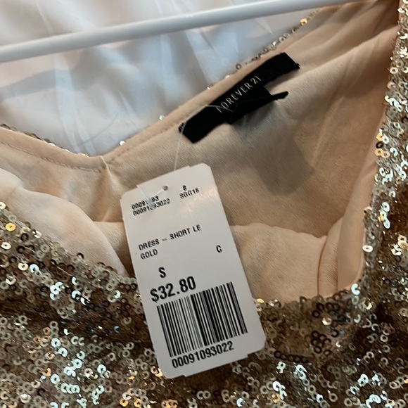New with tags gold sequins dress - Picture 3 of 4